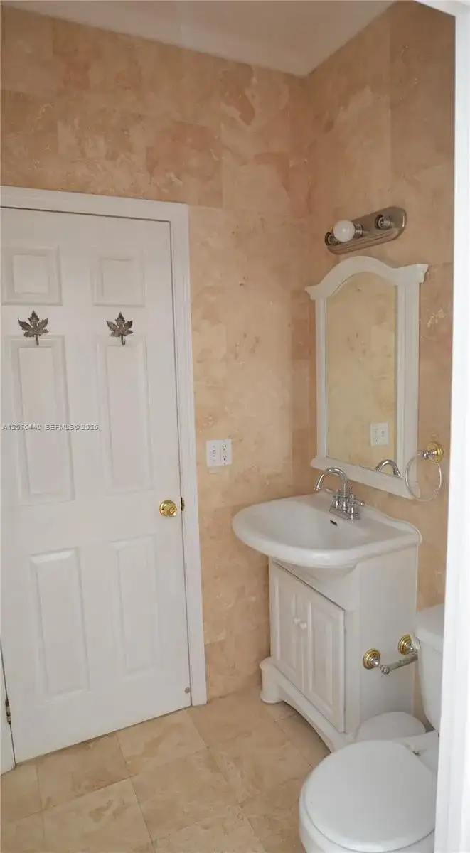 1341 Meridian Ave # 206, Miami Beach FL 33139 photo 5