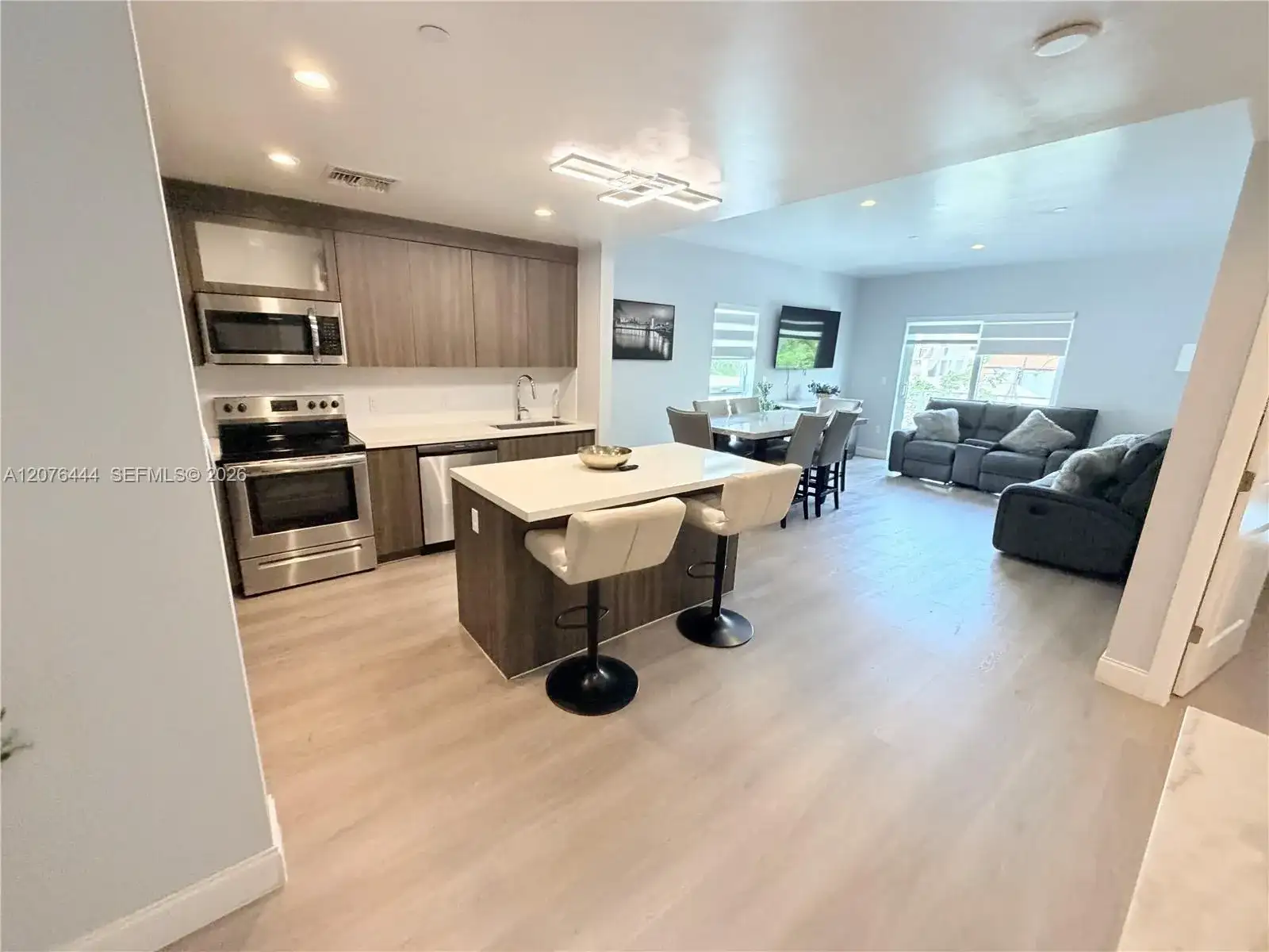 1938 Jackson St # 202, Hollywood FL 33020 photo 2