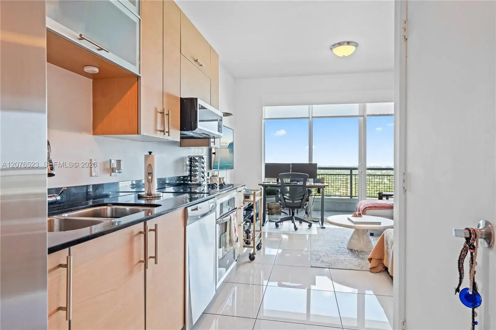 60 SW 13th St # 2403, Miami FL 33130 photo 2