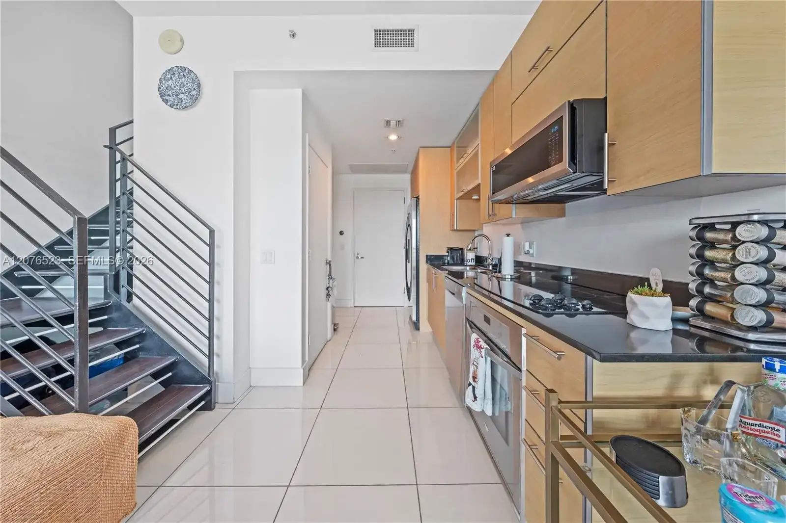 60 SW 13th St # 2403, Miami FL 33130 photo 4