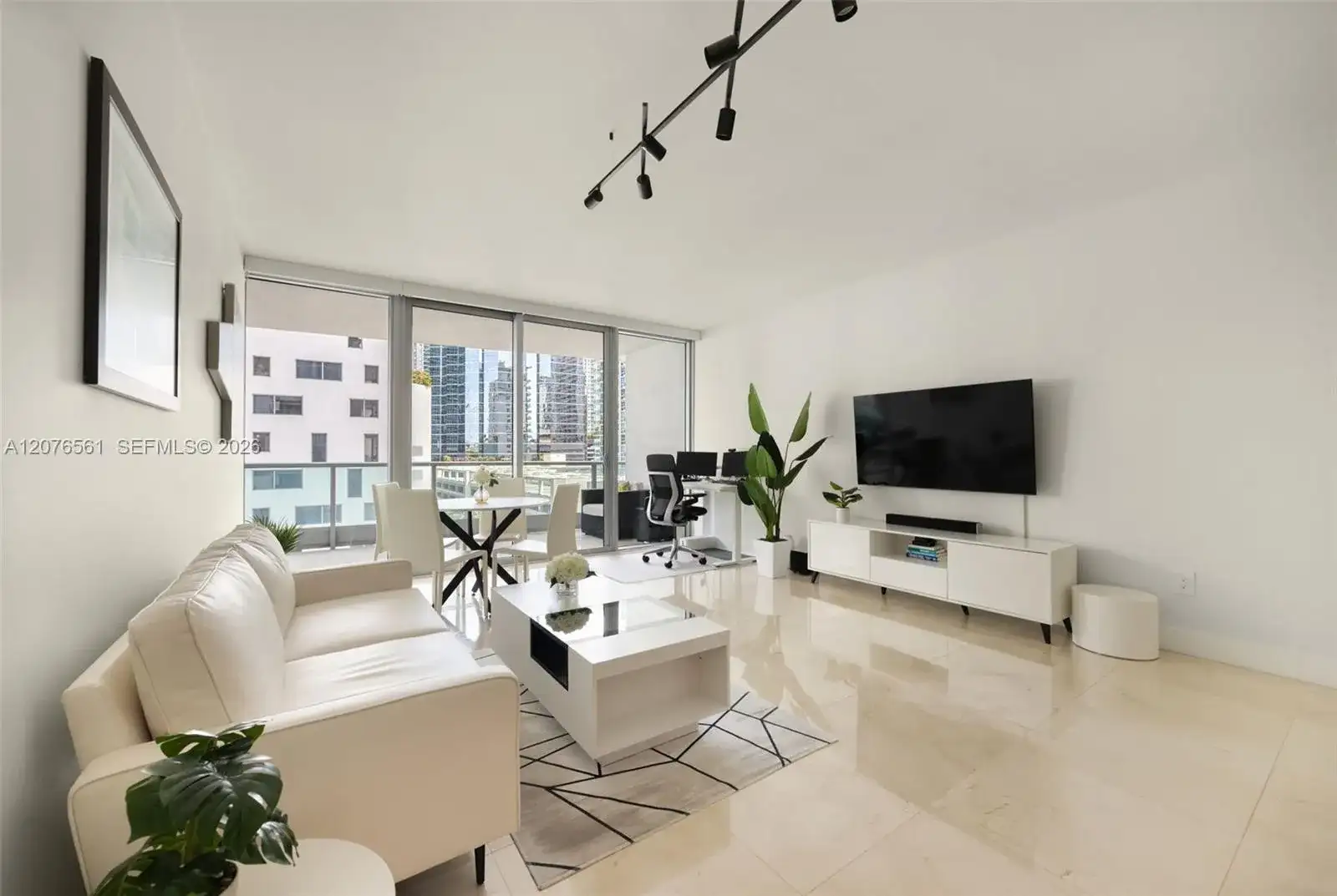 1331 Brickell Bay Dr # 904, Miami FL 33131 photo 2