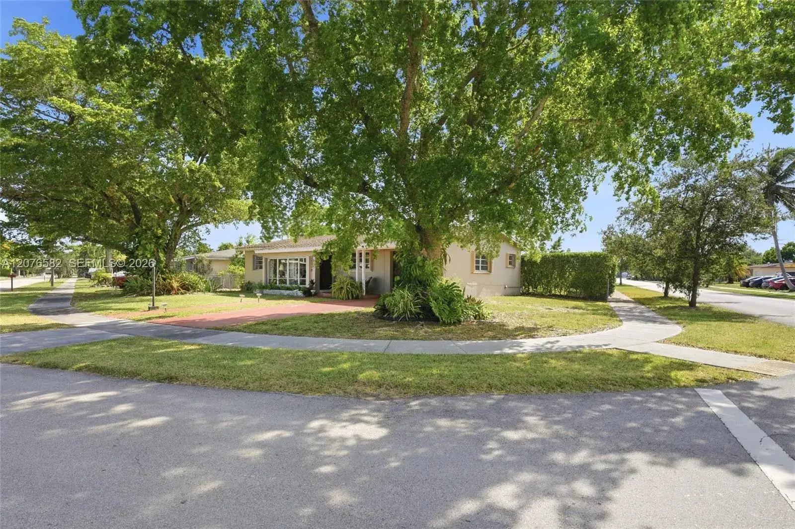 20510 Jacaranda Rd, Cutler Bay FL 33189 photo 4
