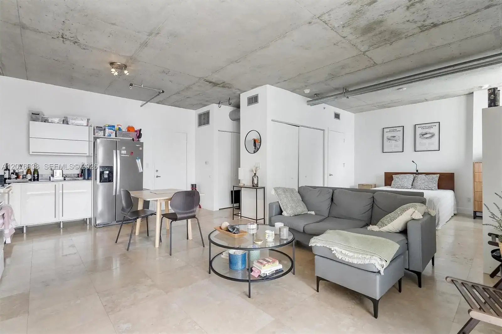 690 SW 1st Ct # 2025, Miami FL 33130 photo 2