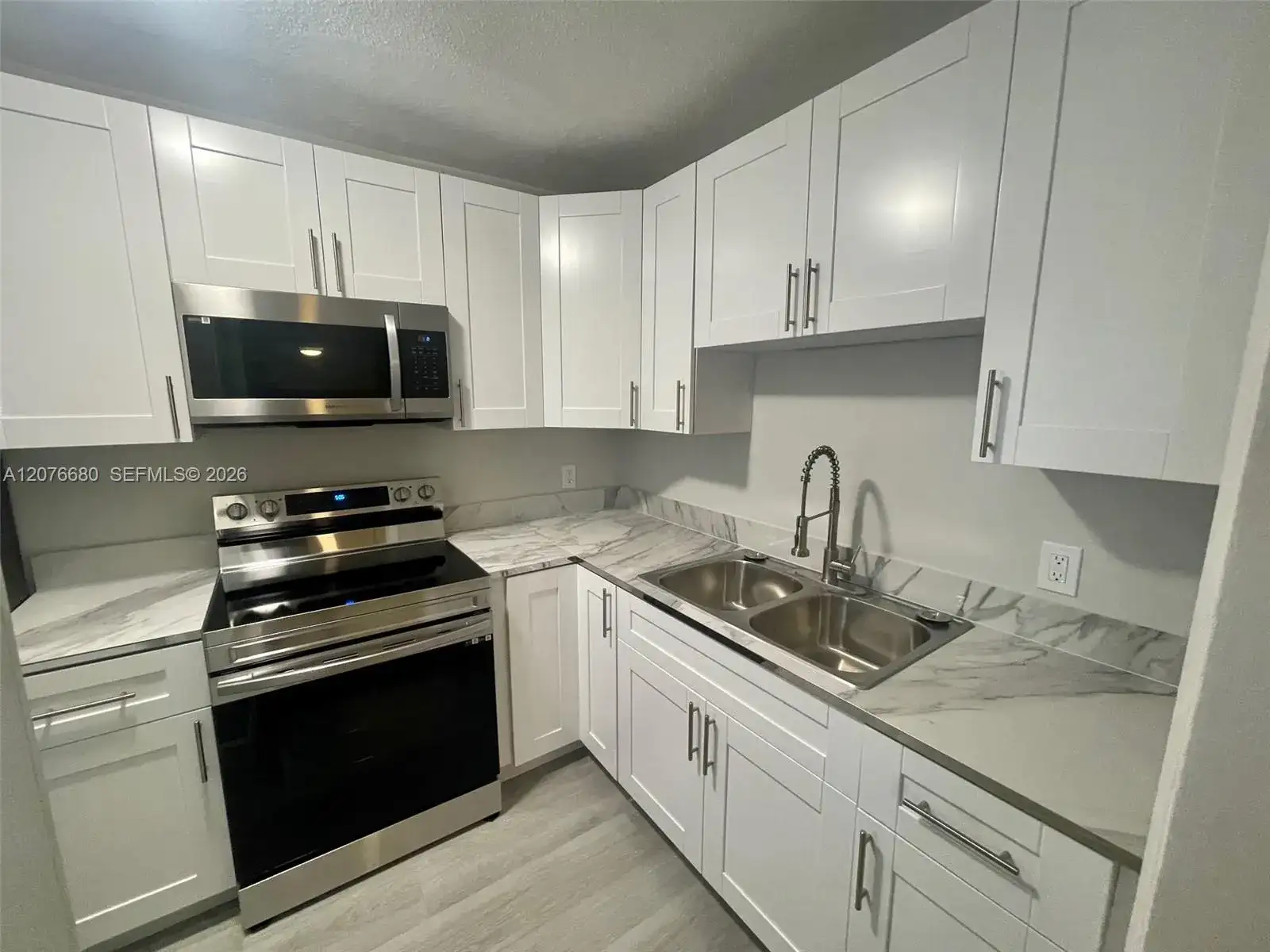 1077 SE 22nd Ave # N8, Pompano Beach FL 33062 photo 3