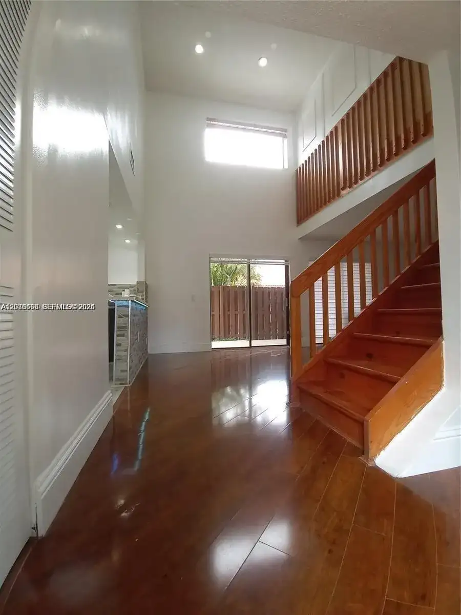 6533 NW 170th Ln # 6533, Hialeah FL 33015 photo 2