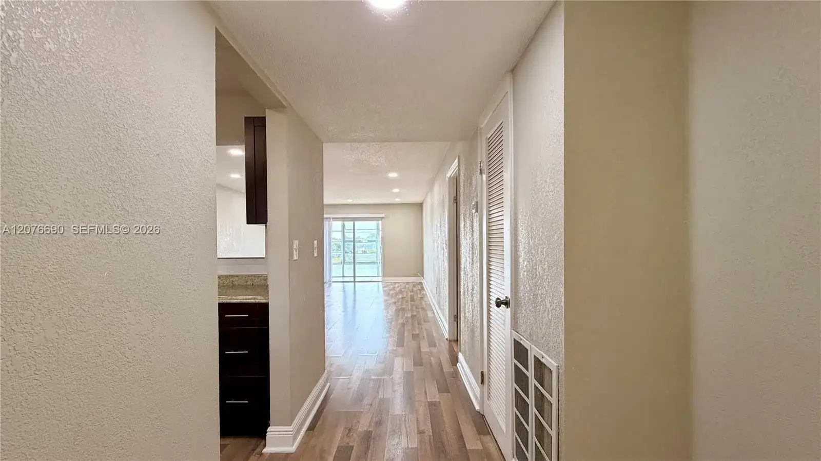 879 NE 195th St # 425, Miami FL 33179 photo 2
