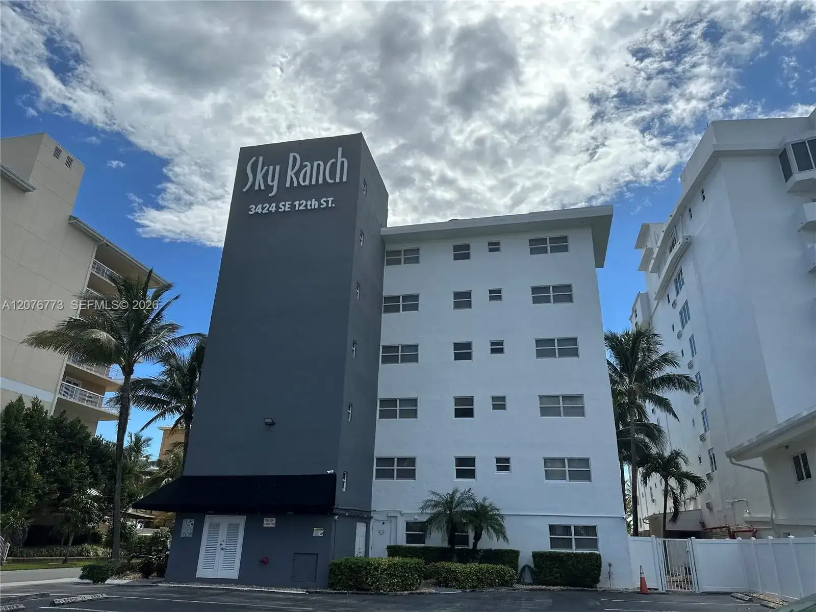 3424 SE 12th St # F5, Pompano Beach FL 33062 photo 3