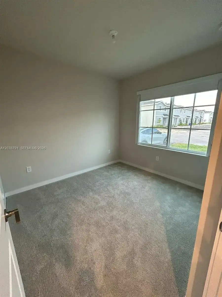 446 NW 11th Ave # 446, Florida City FL 33034 photo 4