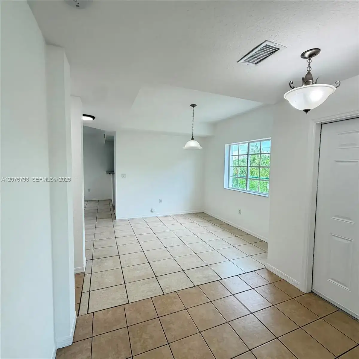 923 SE 16th Ct, Homestead FL 33034 photo 5