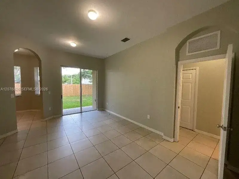 18884 SW 319th St, Homestead FL 33030 photo 5