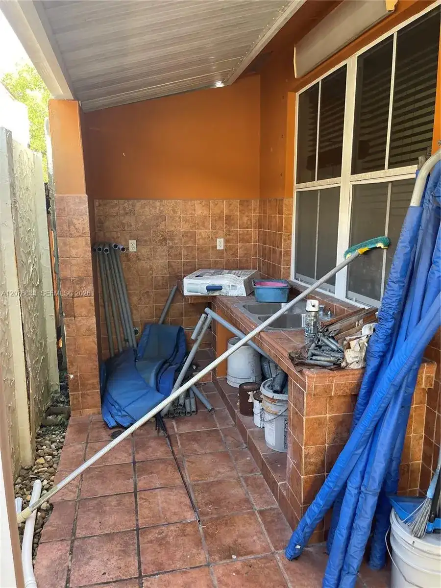 15523 SW 36th Ter, Miami FL 33185 photo 3