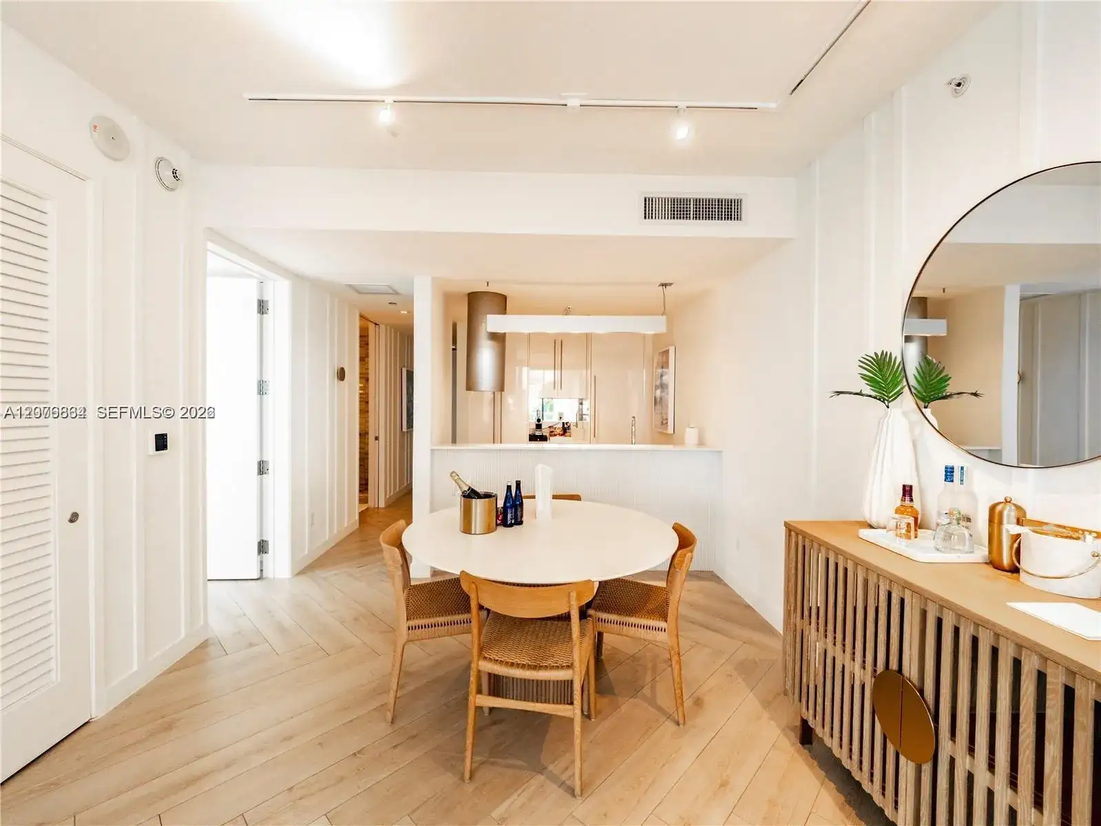 2201 Collins Ave # 428, Miami Beach FL 33139 photo 5