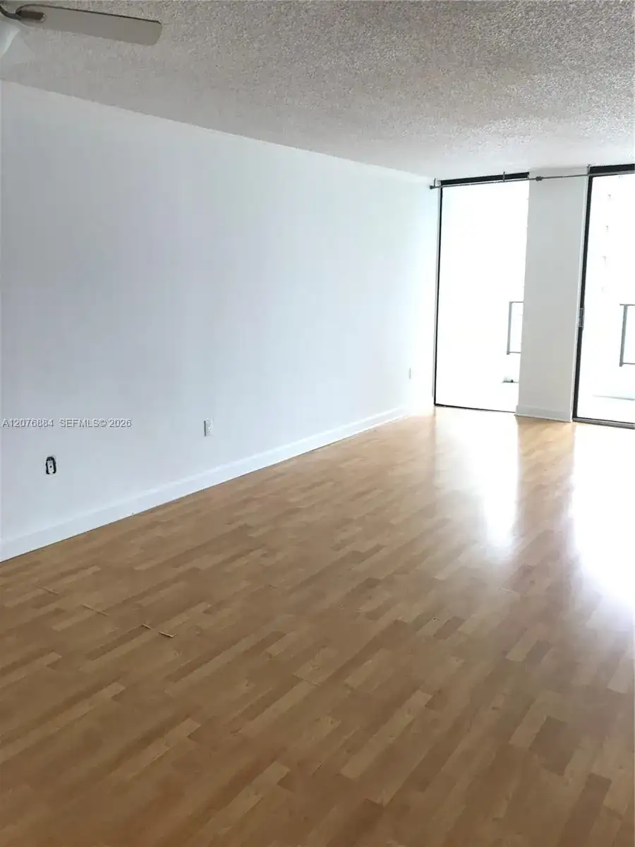 555 NE 15th St # 30E, Miami FL 33132 photo 5