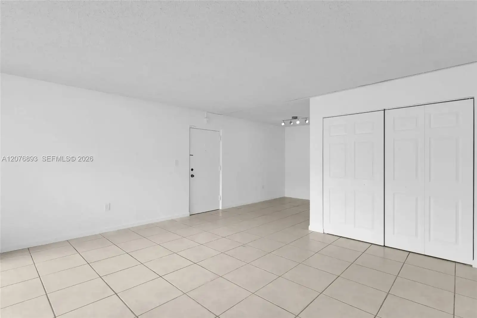 7100 Fairway Dr # K11, Miami Lakes FL 33014 photo 3