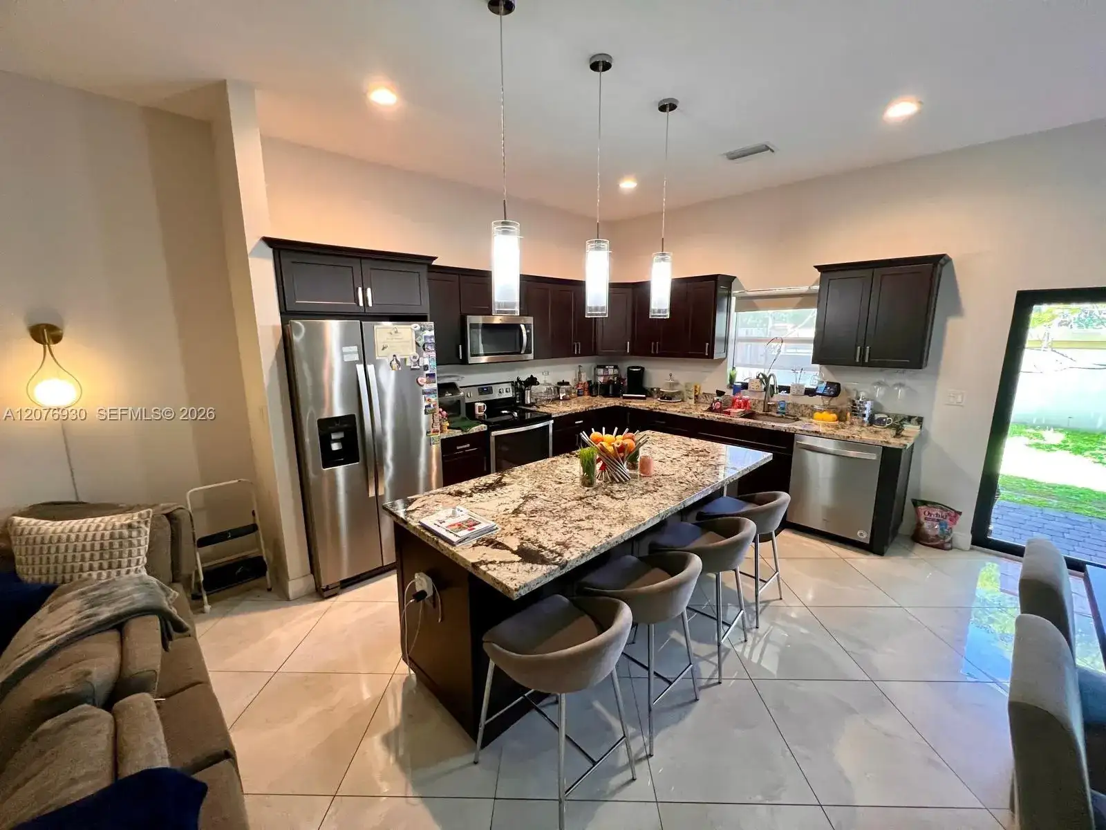 9271 NW 16th St, Pembroke Pines FL 33027 photo 5