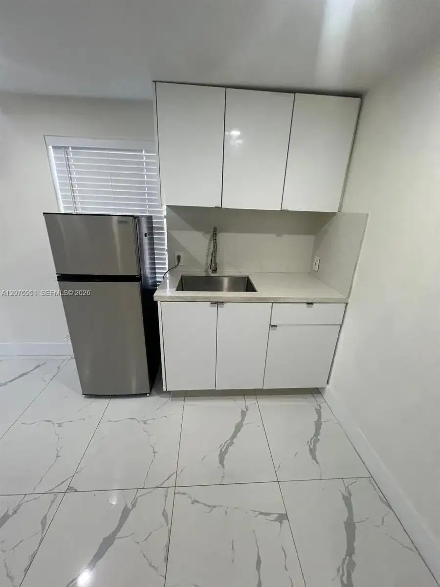 4750 NW 5th St # 2, Miami FL 33126 photo 4