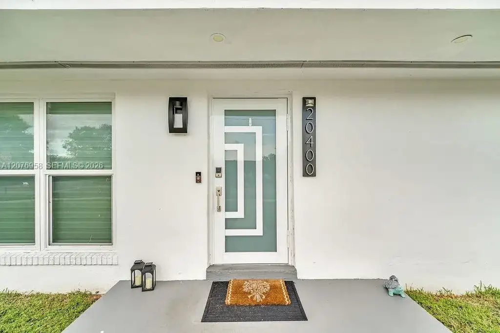 20400 NW 38th Ct, Miami Gardens FL 33055 photo 5
