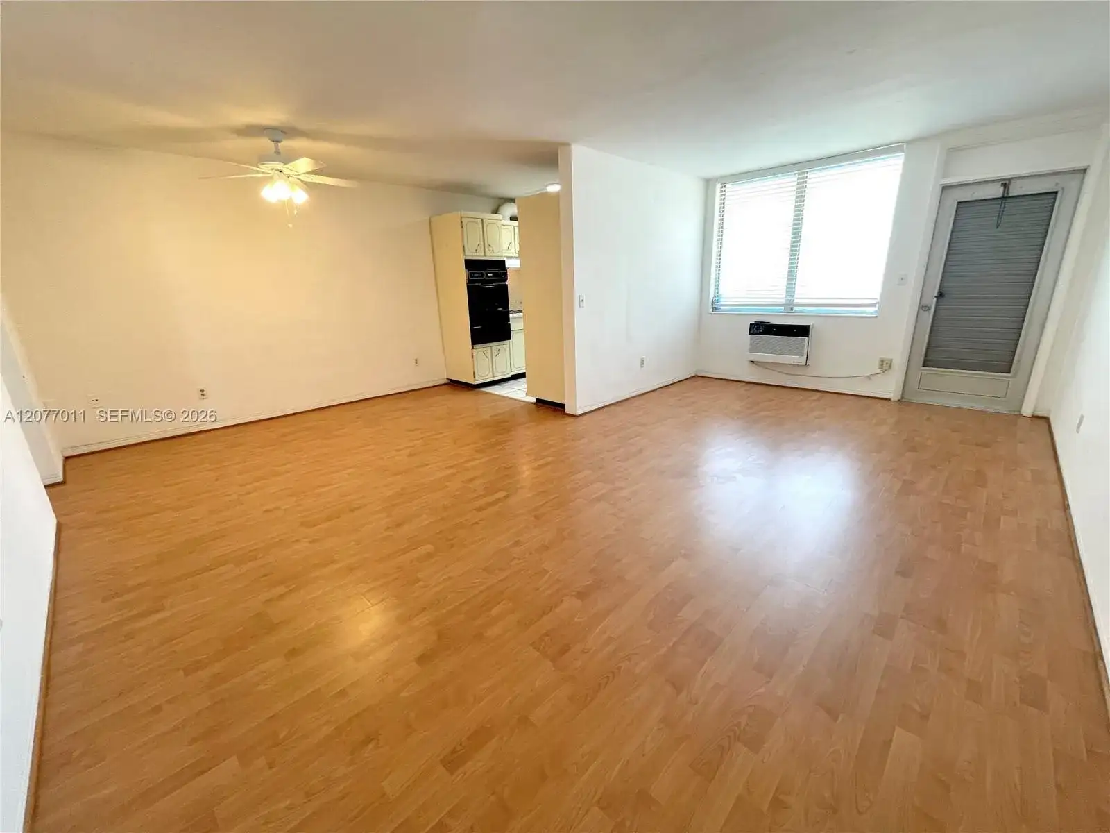 441 Collins Ave # 30, Miami Beach FL 33139 photo 2