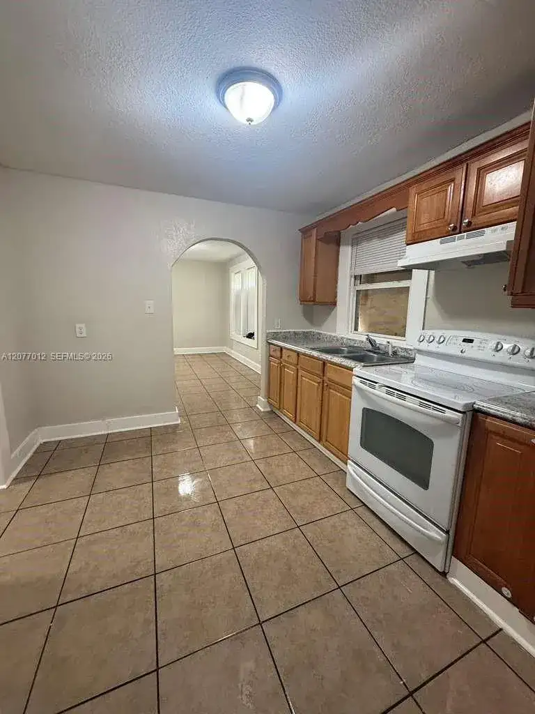 1971 Ella, Jacksonville FL 32209 photo 3