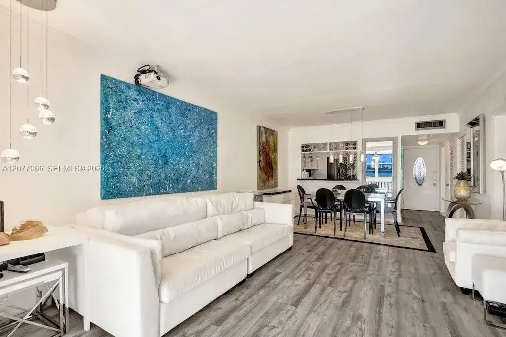 18707 NE 14th Ave # 522, Miami FL 33179 photo 4