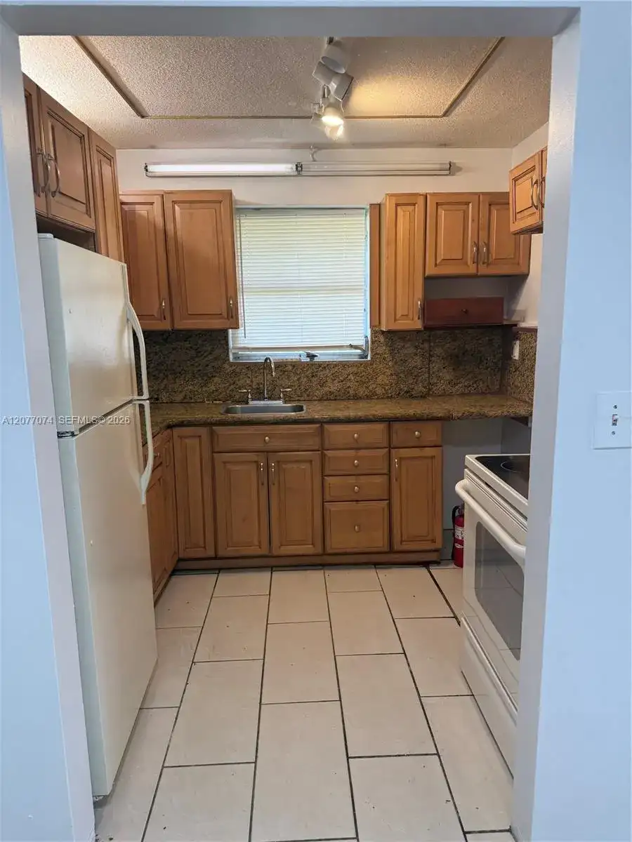 5715 Hayes St # 5715, Hollywood FL 33021 photo 5
