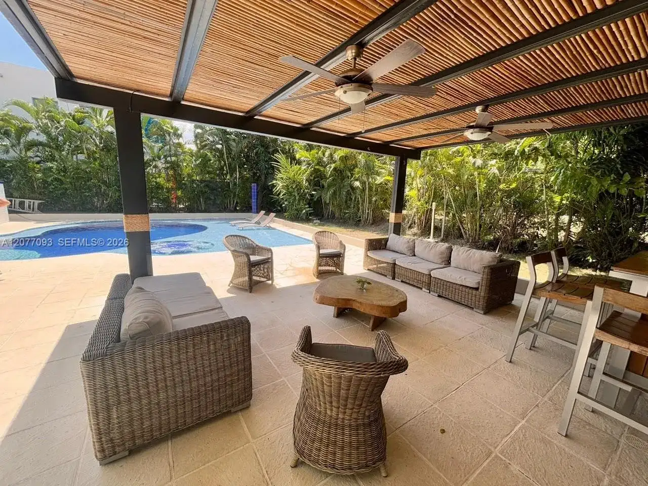 368-11 Via Girardot - Ricaurte, FL photo 2