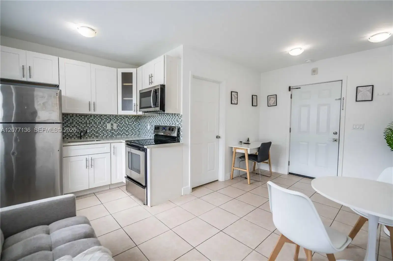 6971 Carlyle Ave # 207, Miami Beach FL 33141 photo 4