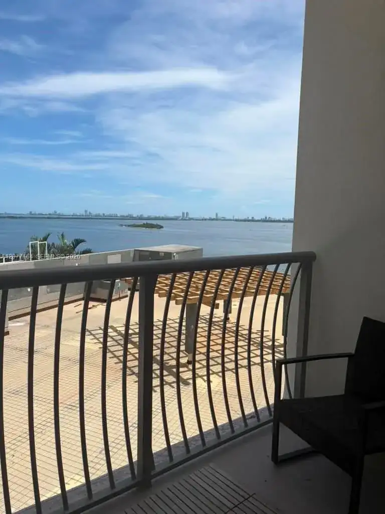 1750 N Bayshore Dr # 1203, Miami FL 33132 photo 2