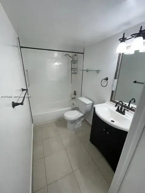 6135 NW 186th St # 205, Hialeah FL 33015 photo 3