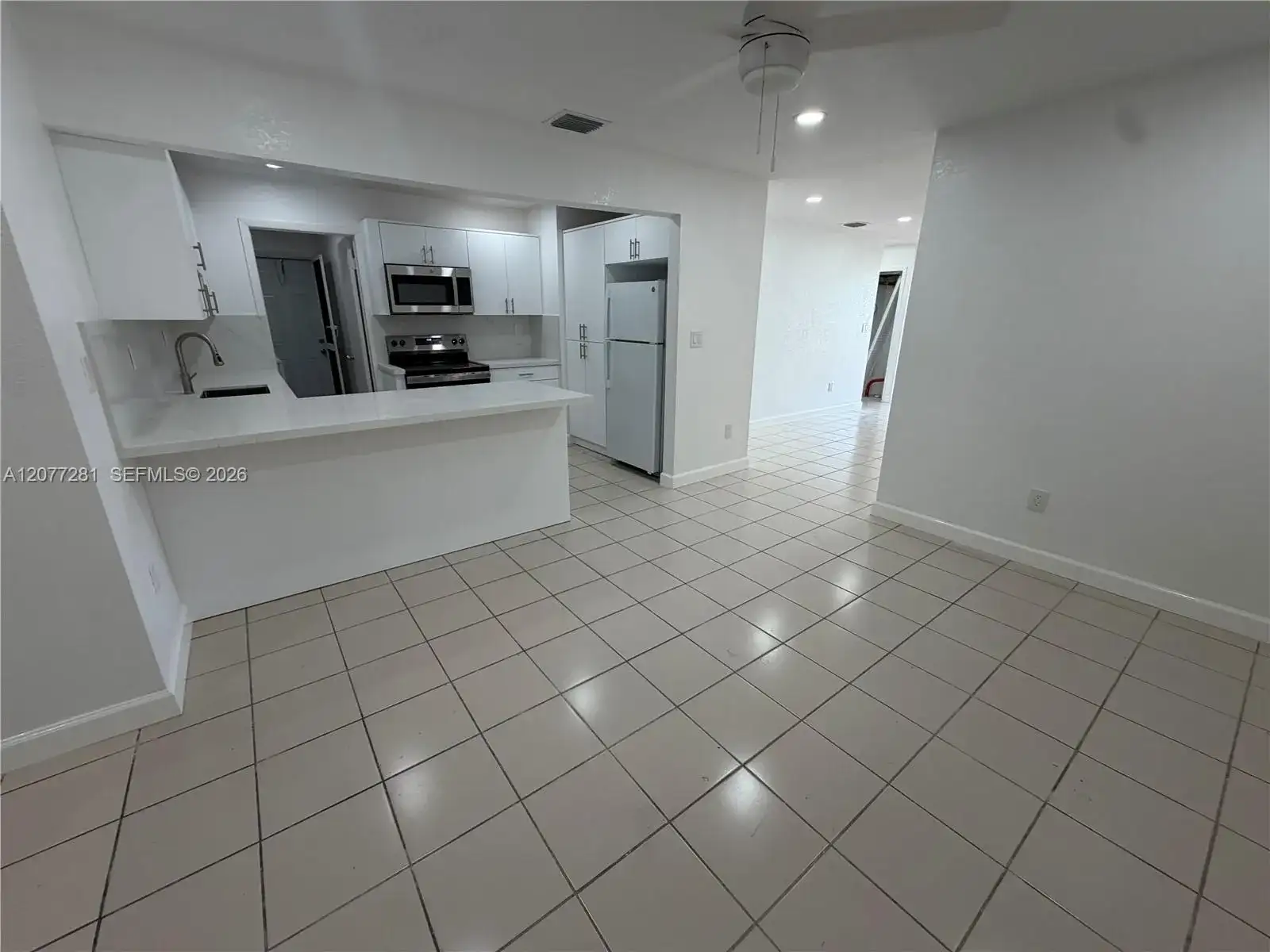 9986 SW 2nd St, Miami FL 33174 photo 2