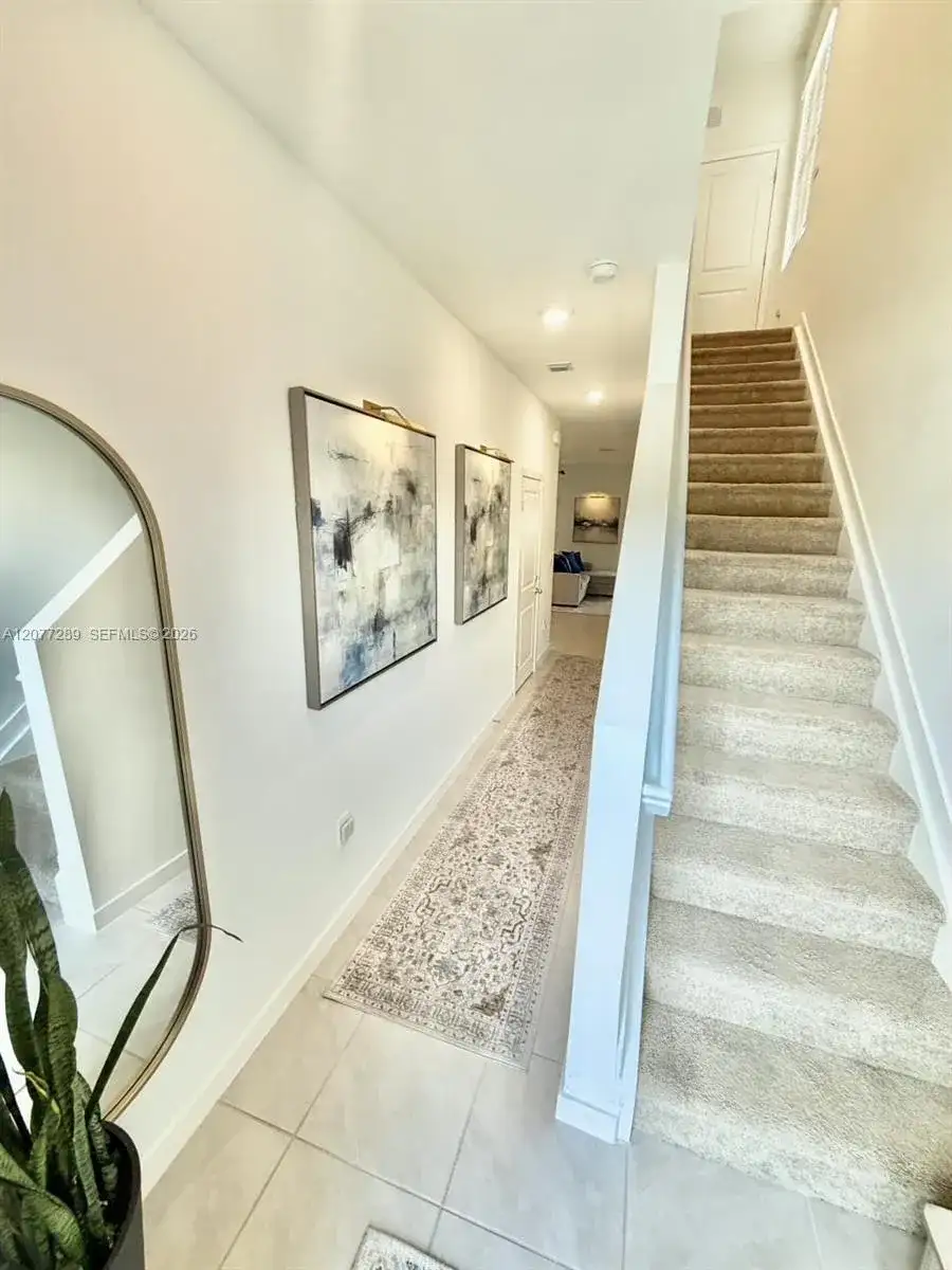 856 SW 11th Way, Florida City FL 33034 photo 2
