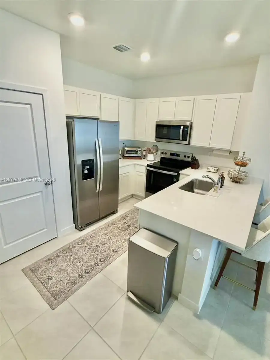 856 SW 11th Way, Florida City FL 33034 photo 4