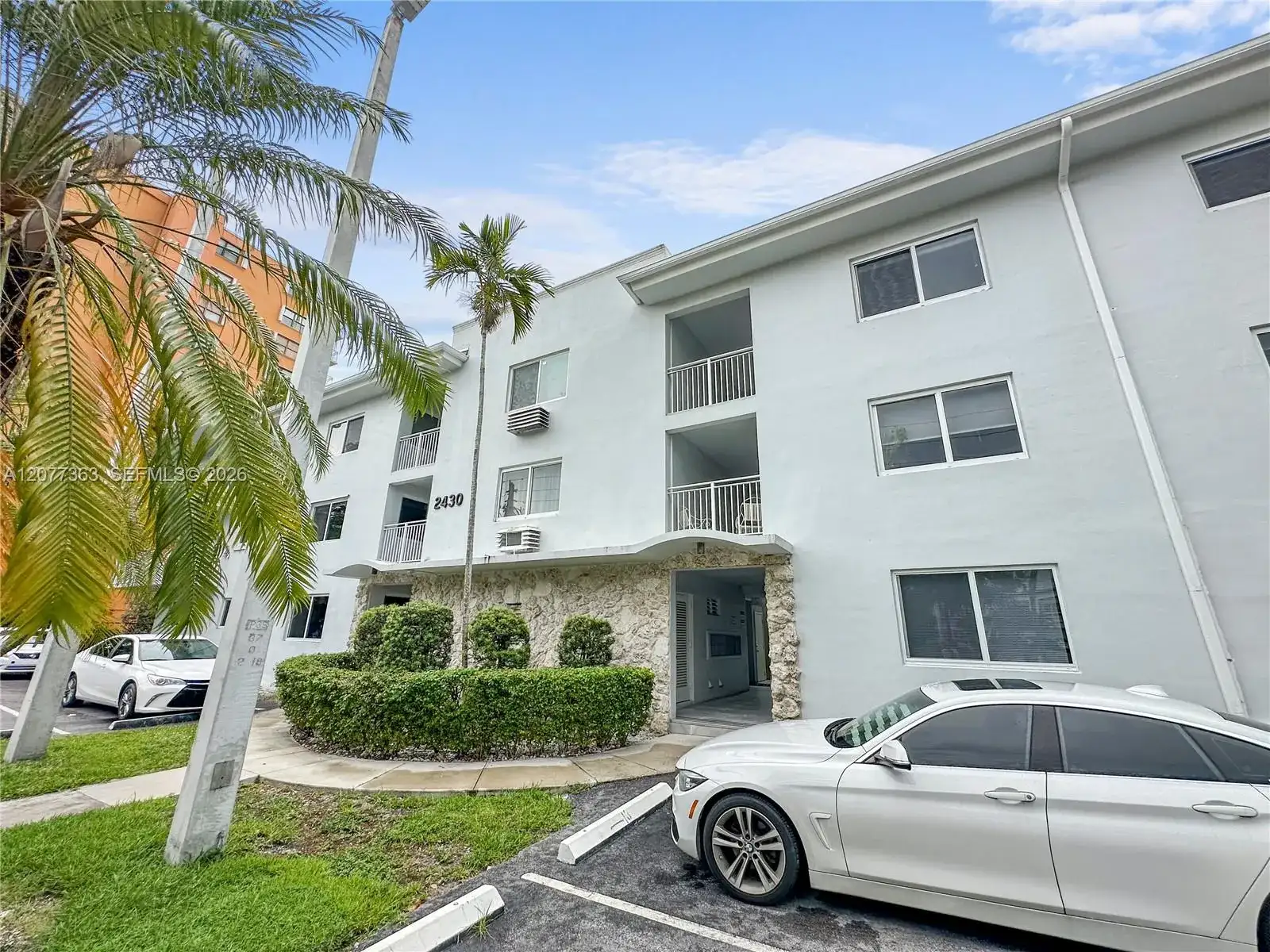 2430 NE 135th St # 103, North Miami FL 33181 photo 2