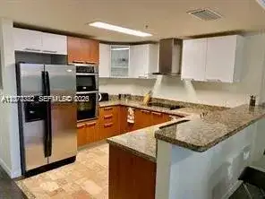 170 SE 14th St # 1502, Miami FL 33131 photo 3