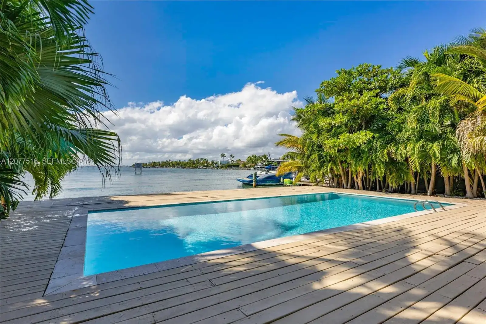 8220 Hawthorne Ave, Miami Beach FL 33141 photo 2