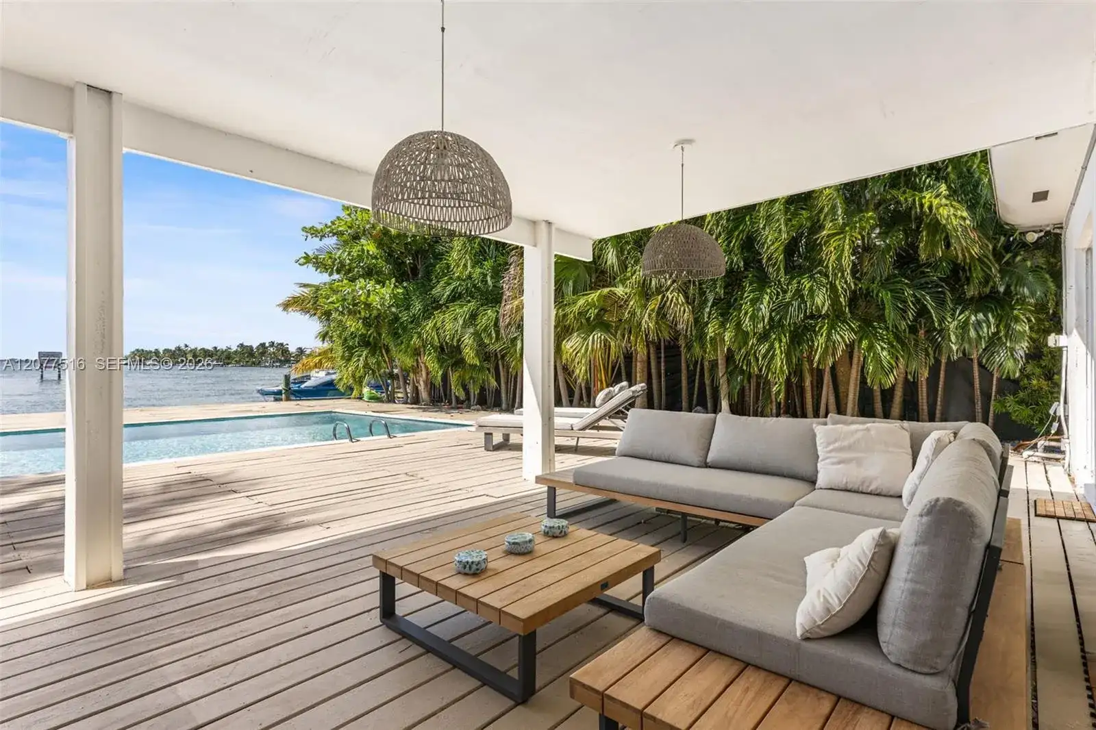 8220 Hawthorne Ave, Miami Beach FL 33141 photo 5