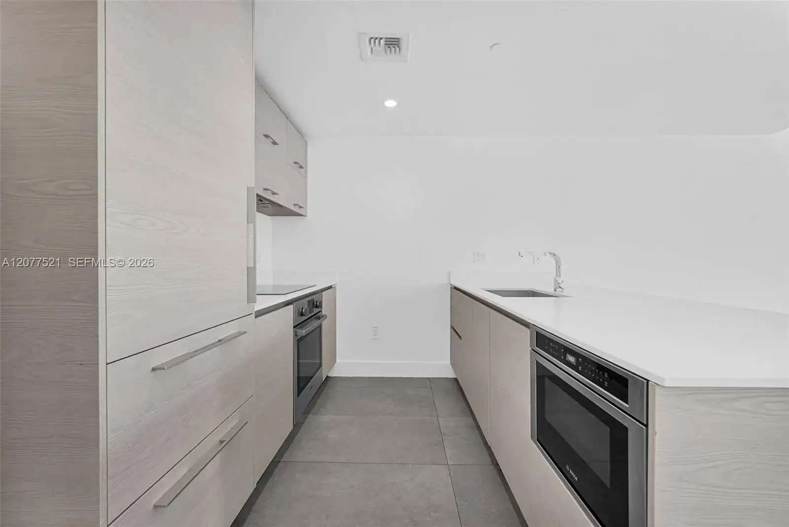 1300 S Miami Ave # 2811, Miami FL 33130 photo 5