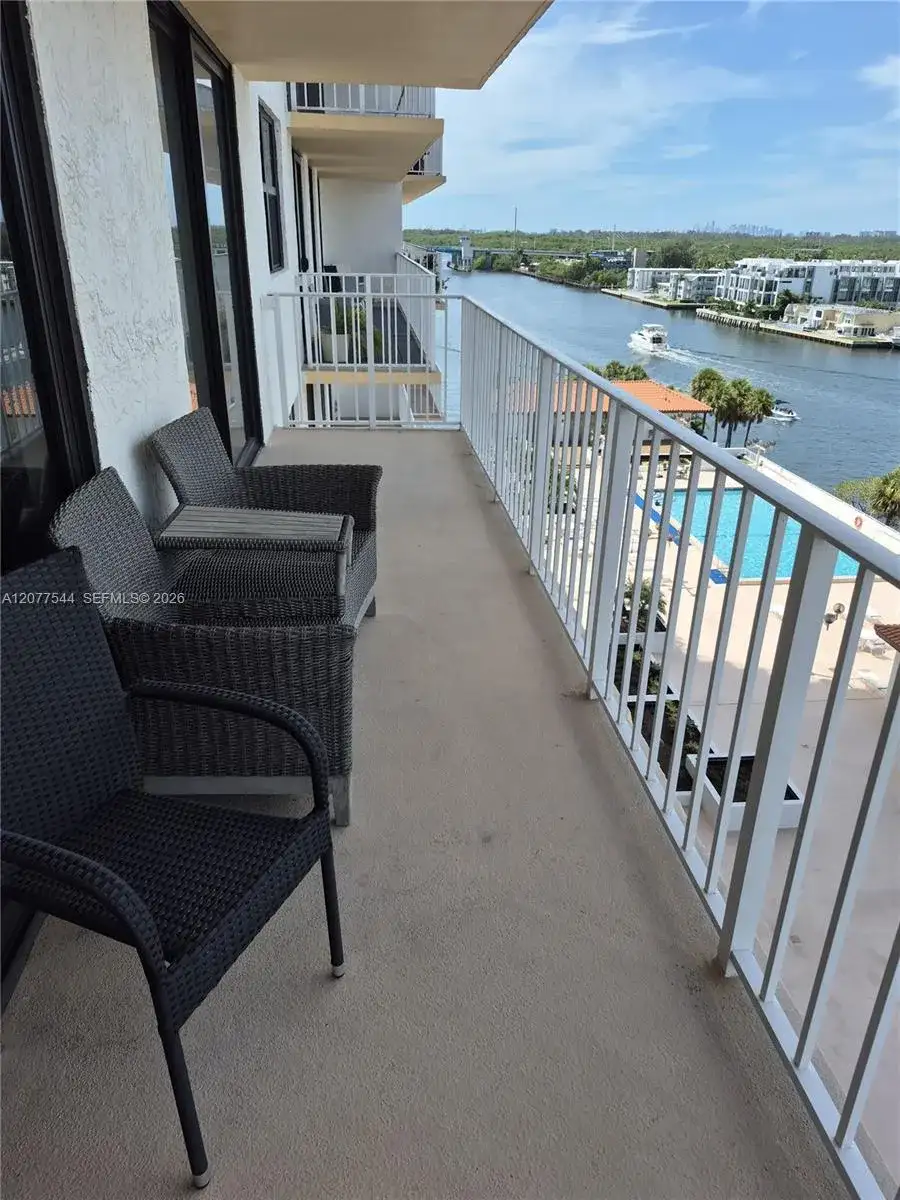 290 174th St # 903, Sunny Isles Beach FL 33160 photo 2