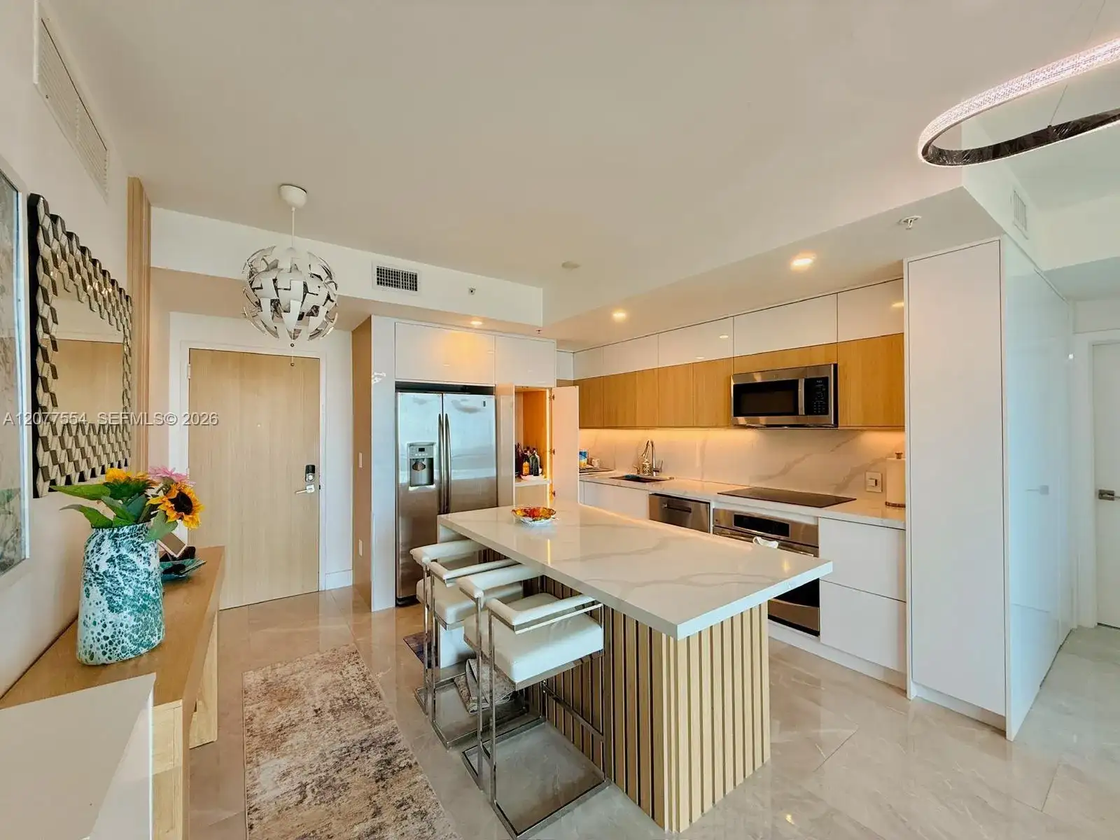 90 SW 3rd St # 3306, Miami FL 33130 photo 2