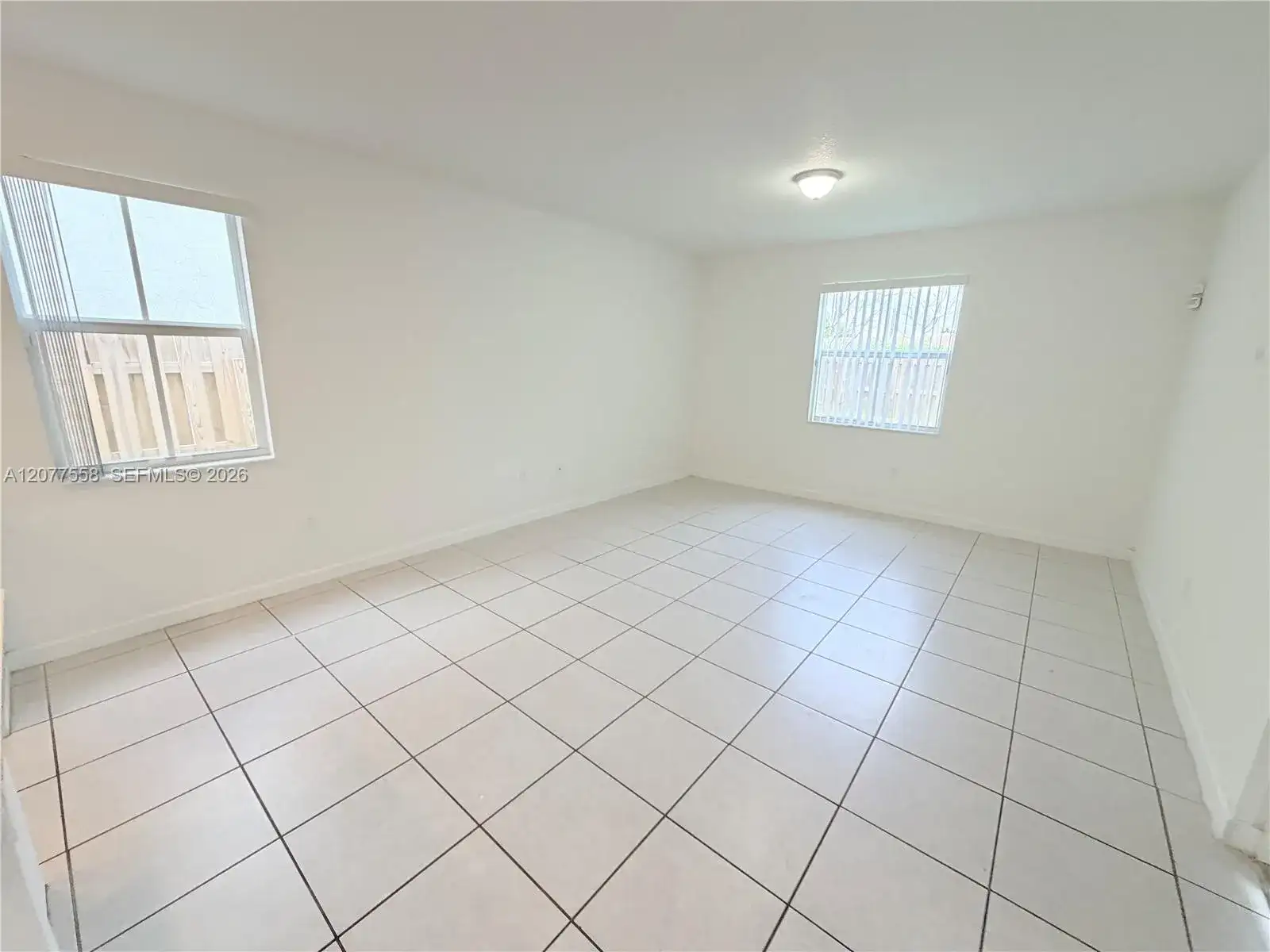 2405 NW 131st Cir, Miami FL 33167 photo 3