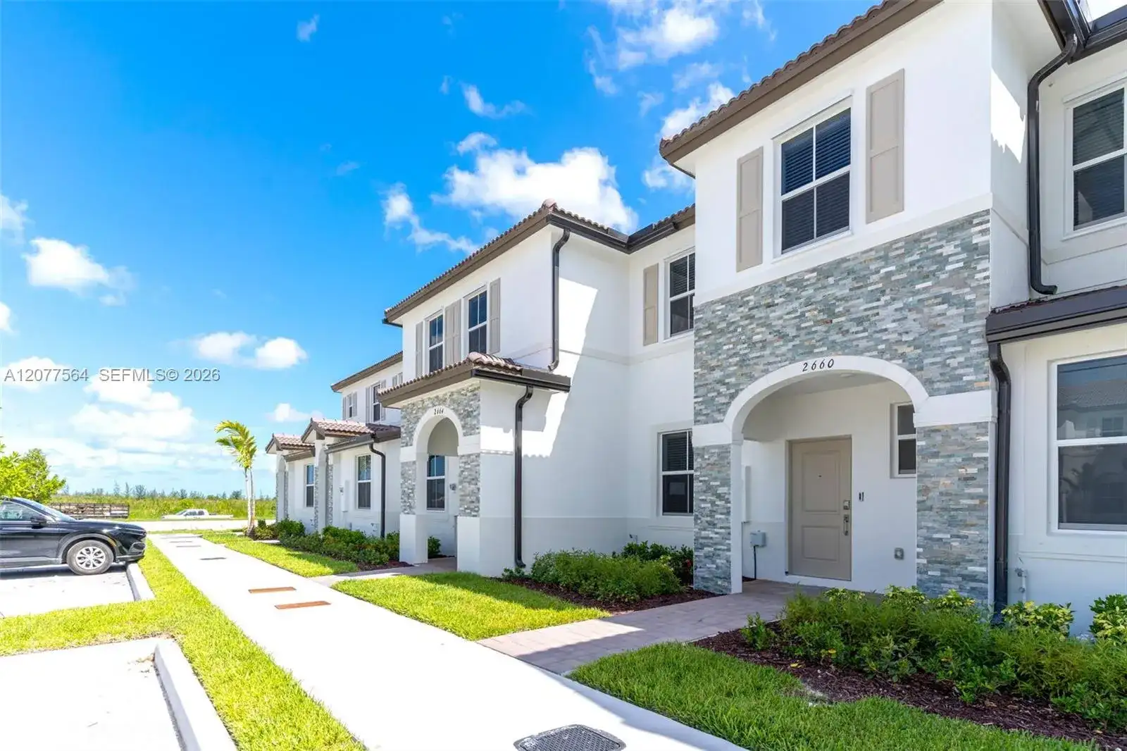 2660 SE 28th St, Homestead FL 33035 photo 2