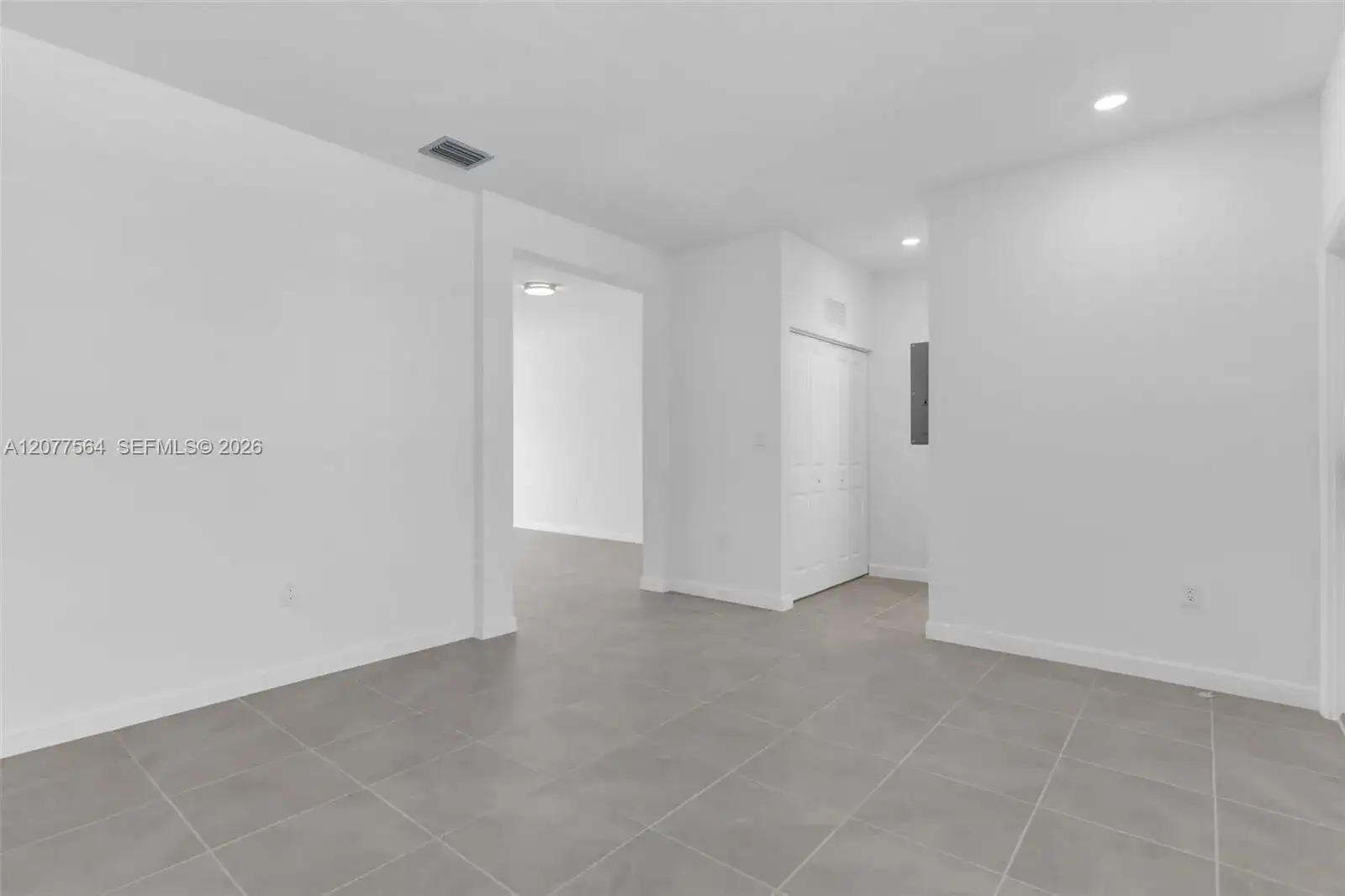 2660 SE 28th St, Homestead FL 33035 photo 3