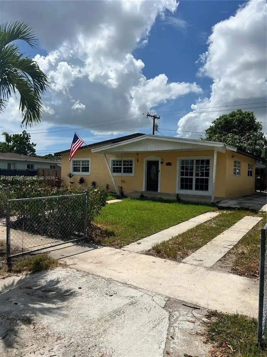 12360 SW 188th Ter, Miami FL 33177 photo 2