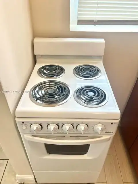 698 NE 85th St # 3, Miami FL 33138 photo 3