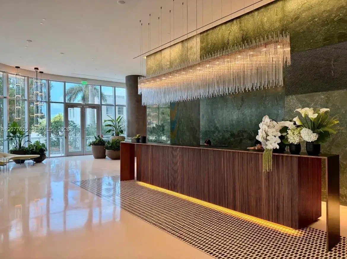 1400 Biscayne Blvd # 1802, Miami FL 33132 photo 3