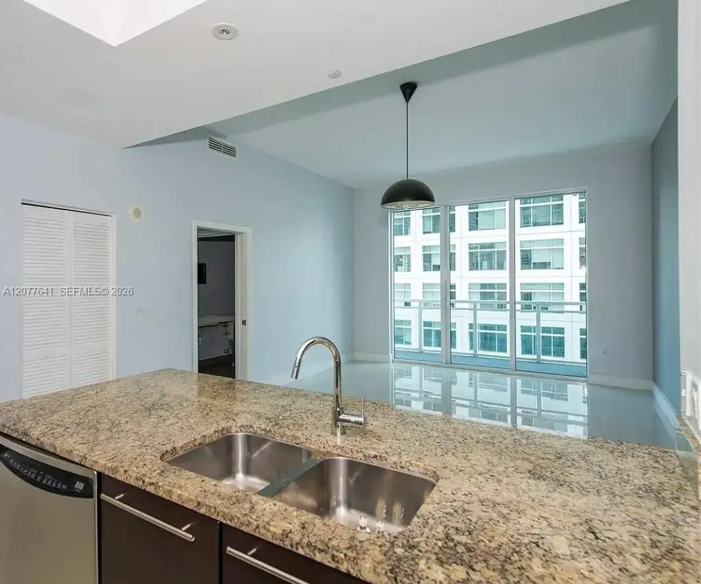 950 Brickell Bay Dr # 902, Miami FL 33131 photo 4