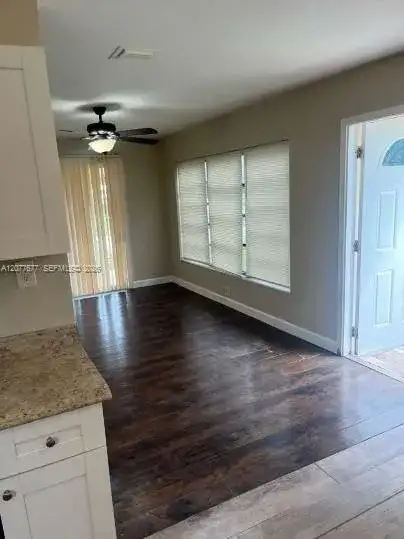 1732 NW 6th Ter, Pompano Beach FL 33060 photo 3