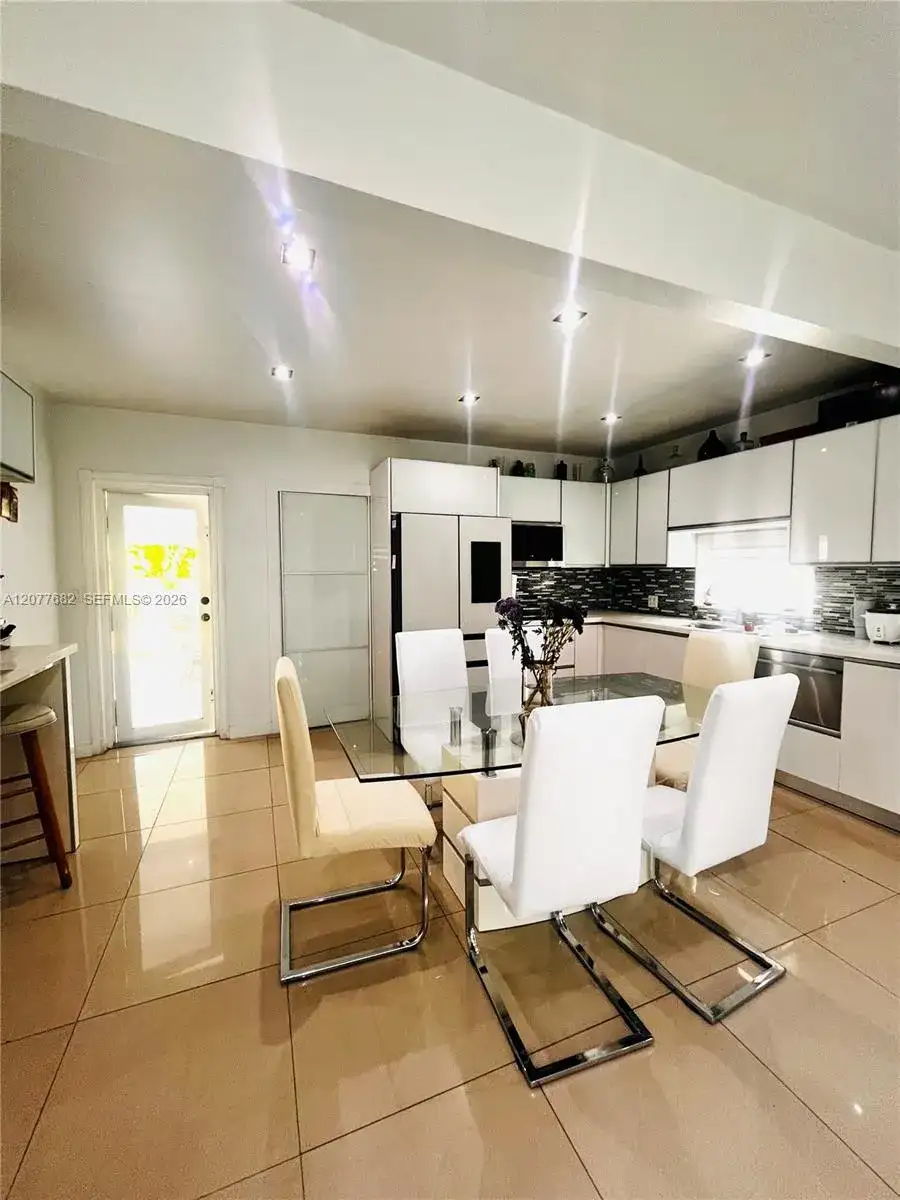 1920 NW 32nd Ave, Miami FL 33125 photo 4