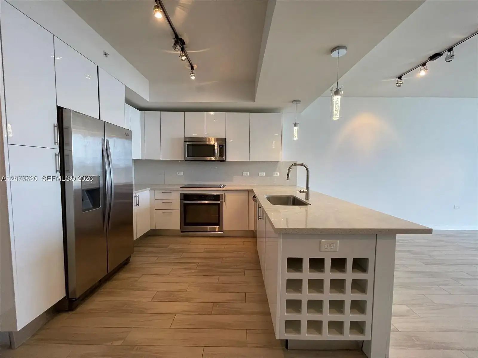 999 SW 1st Ave # 2109, Miami FL 33130 photo 5