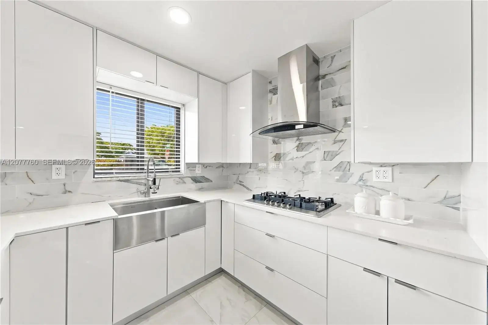 10125 SW 84th St, Miami FL 33173 photo 4